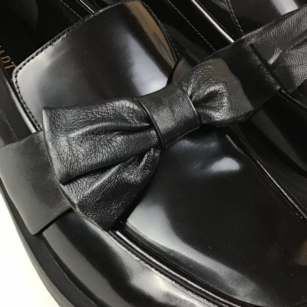 Stuart Weitzman Sofia Bold Leather Bow Loafers Nw… - image 5